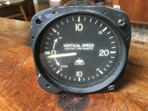 Mooney M20 Garwin G993-01-1A Vertical Speed Indicator